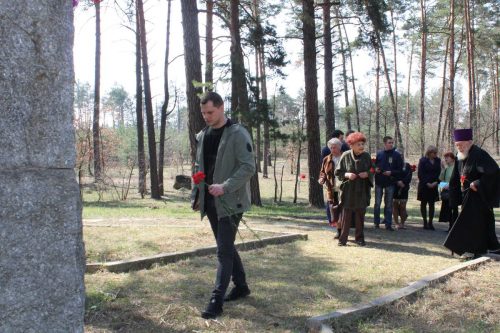 Дарниця відзначила Міжнародний день визволення в'язнів фашистських концтаборів